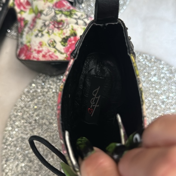 Iron fist floral boots 8 - Picture 11 of 13